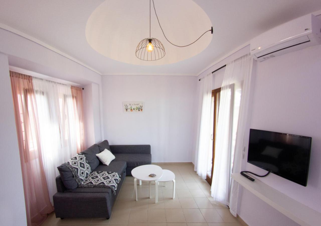Beachfront Stylish Maisonette In Ierissós Esterno foto